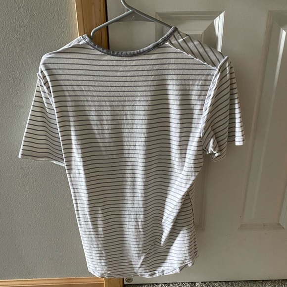 Mens lululemon comfort tshirt - Picture 2 of 2